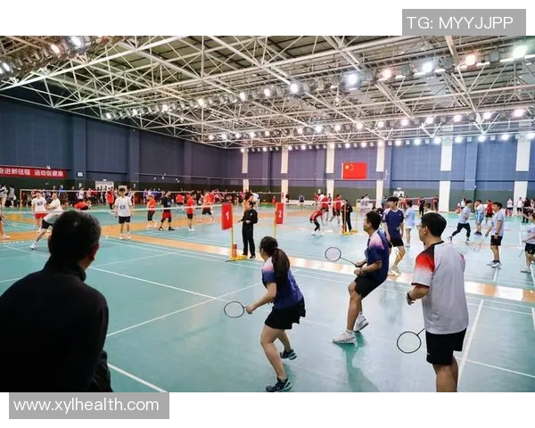 重庆羽毛球队耐力训练革新引发热议助力竞技水平提升 重庆羽毛球队耐力训练革新引发热议助力竞技水平提升